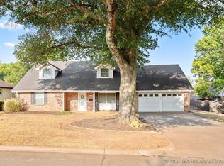 1123 Grandview Rd, Bartlesville, OK 74006