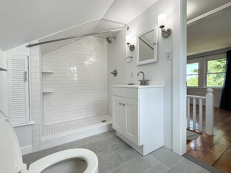 10 Hill St #1 — Photo 16