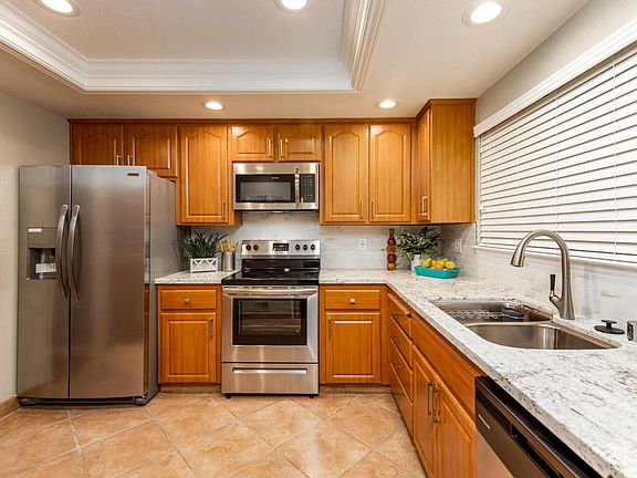 4th image of 1597 Camden Village Cir