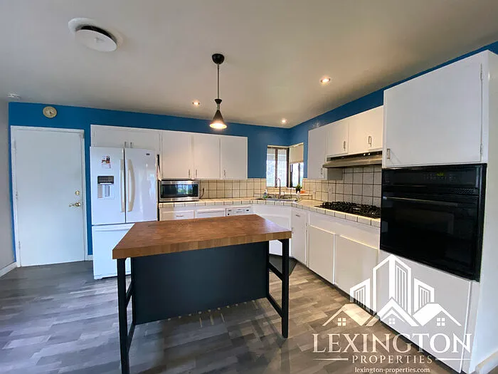 5001 Date Ave — Photo 11