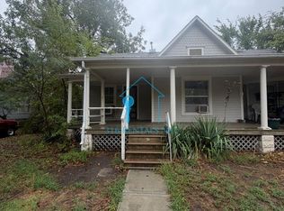 326 E 9th St, Newton, KS 67114