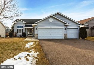 2354 Ponds Way, Shakopee, MN 55379