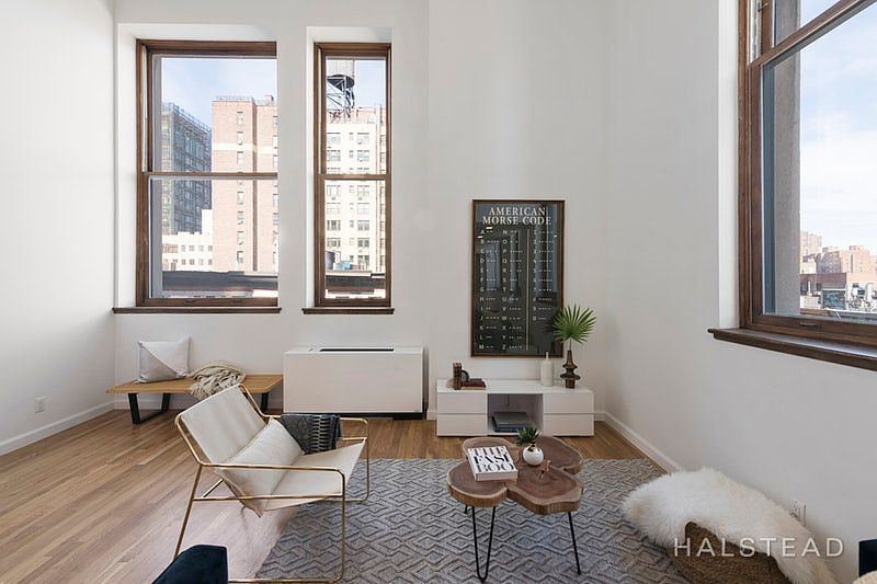 1st image of 305 2nd Ave APT 521