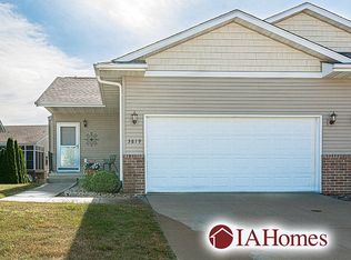 3819 Lakeview Dr SW, Cedar Rapids, IA 52404