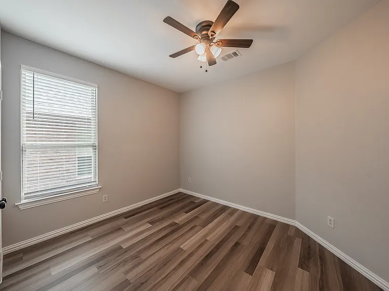 412 Hideaway Rd — Photo 7