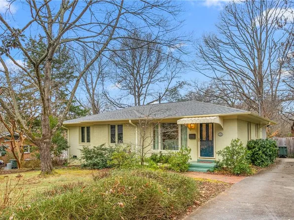2705 Lilac Dr, Greensboro, NC 27408