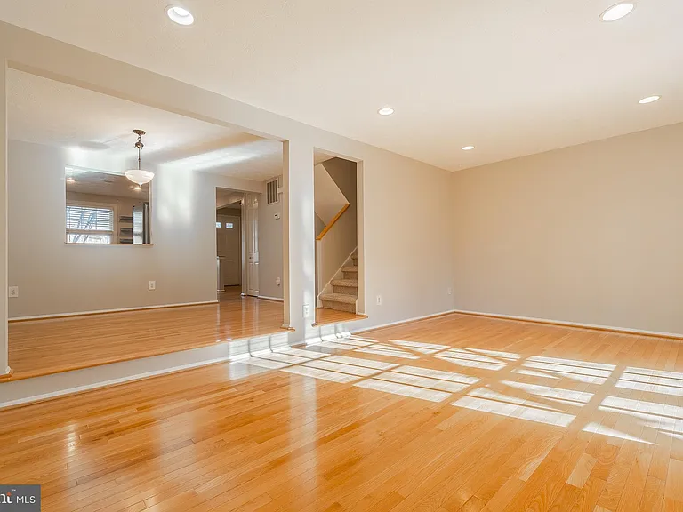 2911 Montauk Ct — Photo 12