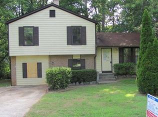 825 Martin Rd, Stone Mountain, GA 30088