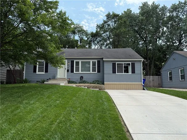 10415 W 63rd Ter, Shawnee, KS 66203