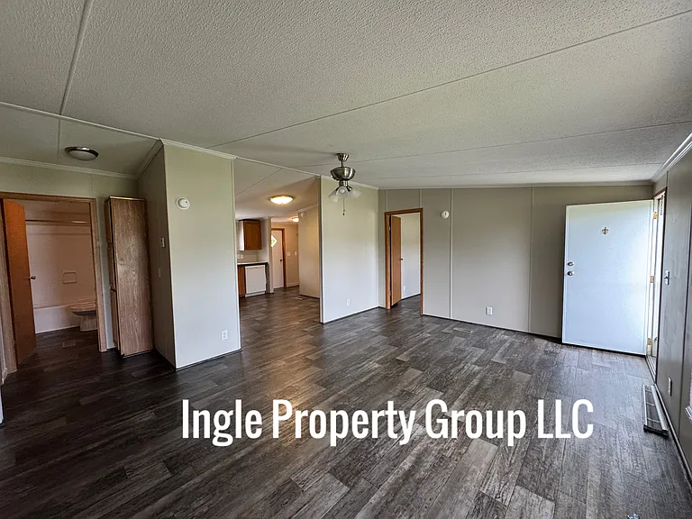 220 Sandy Rd — Photo 10