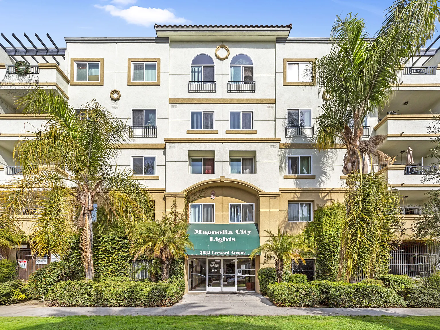 Magnolia City Lights Apartments — Photo 1
