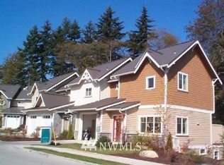 1862 Sakai Village Loop #25, Bainbridge Island, WA 98110