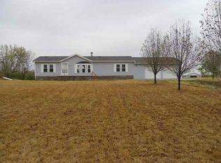 330 Lakeview Dr, Burlington, KS 66839