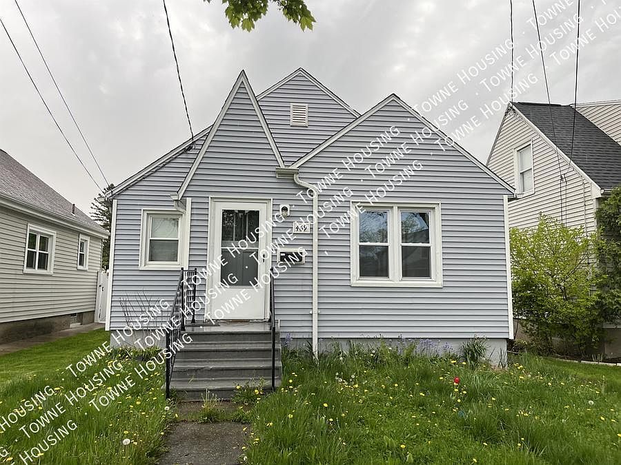 1st image of 469 22nd St
