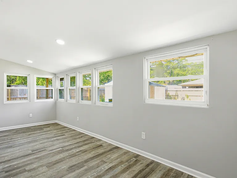 12433 Deerfield Rd — Photo 22