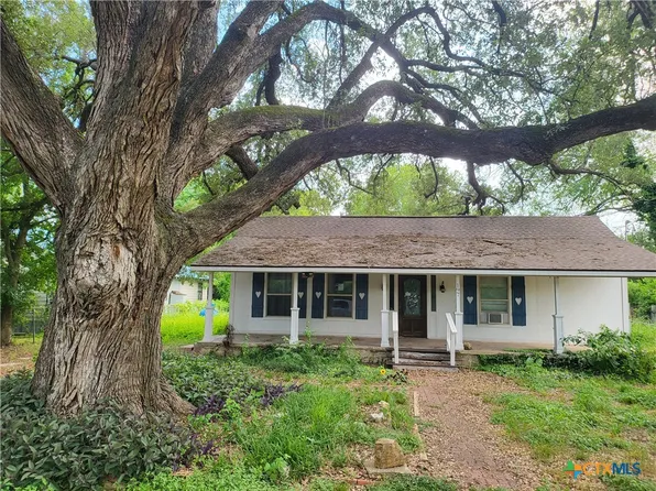 197 Mustang St, Prairie Lea, TX 78661