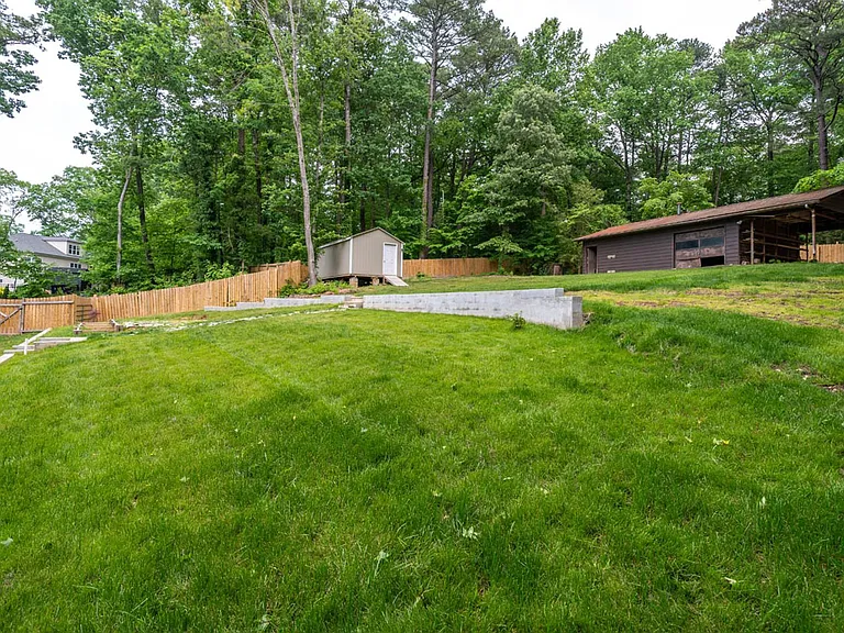 4222 Arbutus Dr — Photo 12