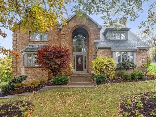 129 Surrey Dr, Canonsburg, PA 15317