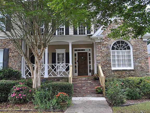 2nd image of 4201 Stanhope Cir