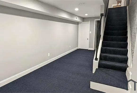 400 N Port St — Photo 25