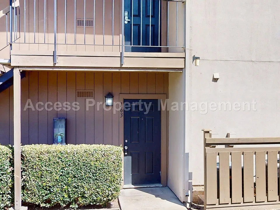 2905 Niagra St #163