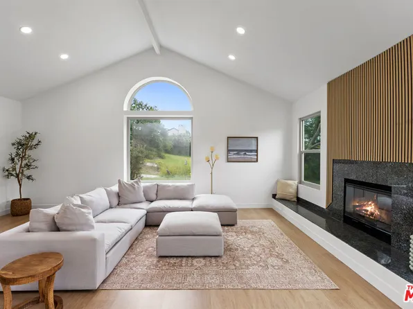 24228 Dry Canyon Cold Creek Rd, Calabasas, CA 91302