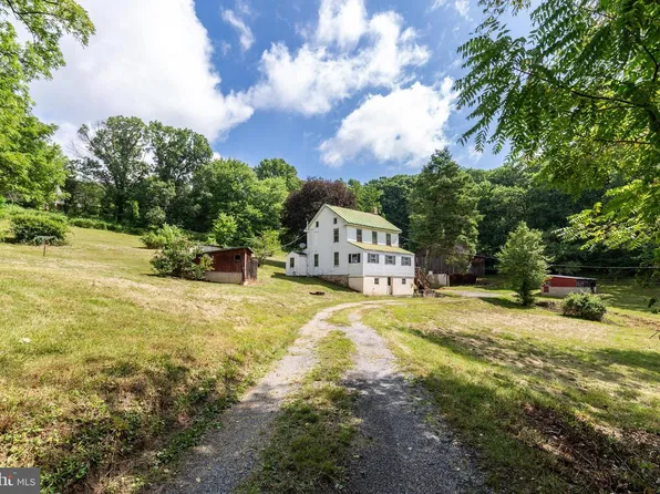 2685 Dayspring Dr, Hampstead, MD 21074