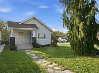 1903 Buckingham Dr, Windsor, ON N8T 2A9