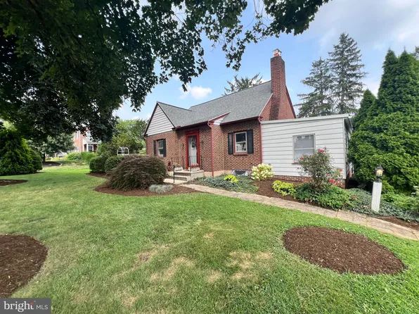 739 Pearl Ave, Manheim, PA 17545