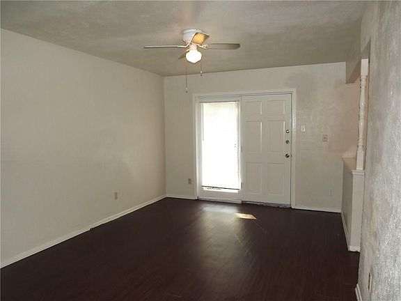 4th image of 1211 Caladium Dr