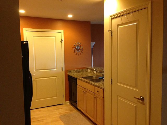 1st image of 925 Lincoln St APT 10D