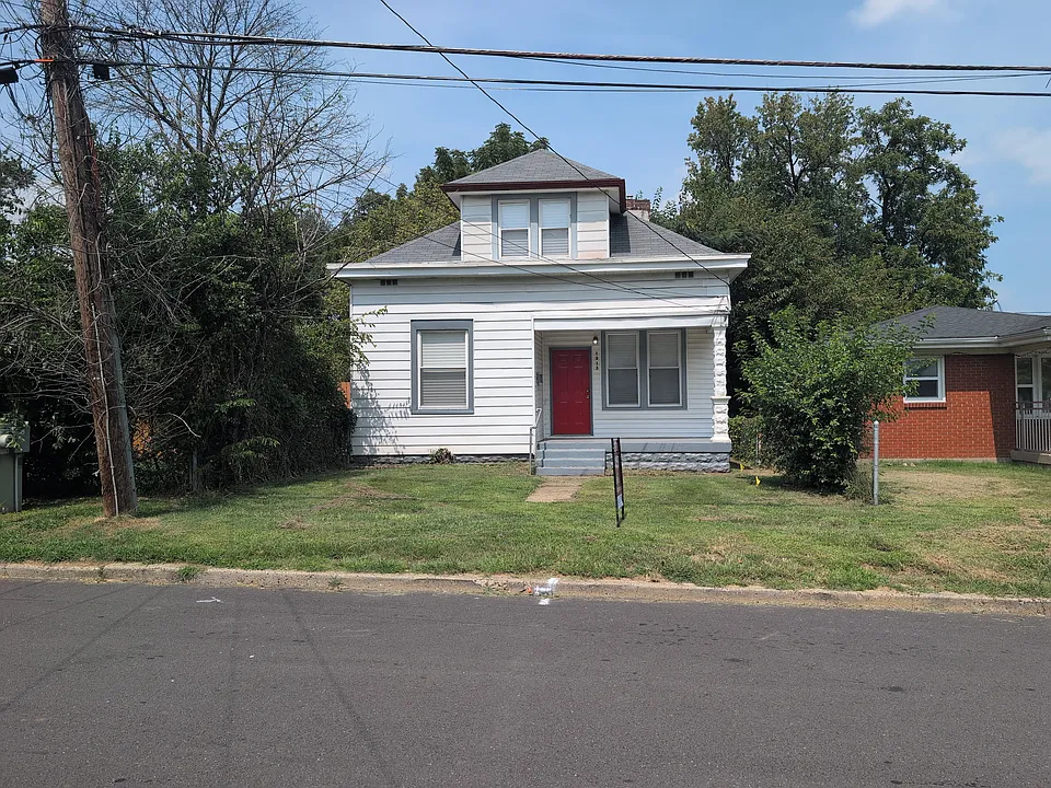 1313 Huntoon Ave