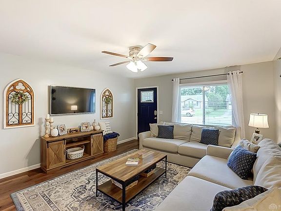 5th image of 3239 Tackett St