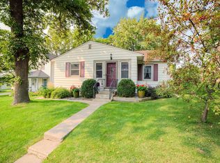 432 Elm St S, Waconia, MN 55387