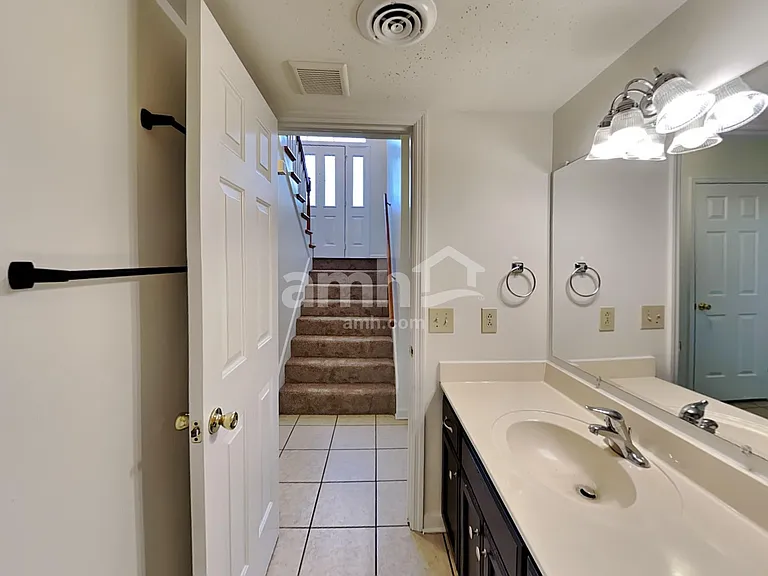 307 Briarwood Ln — Photo 15