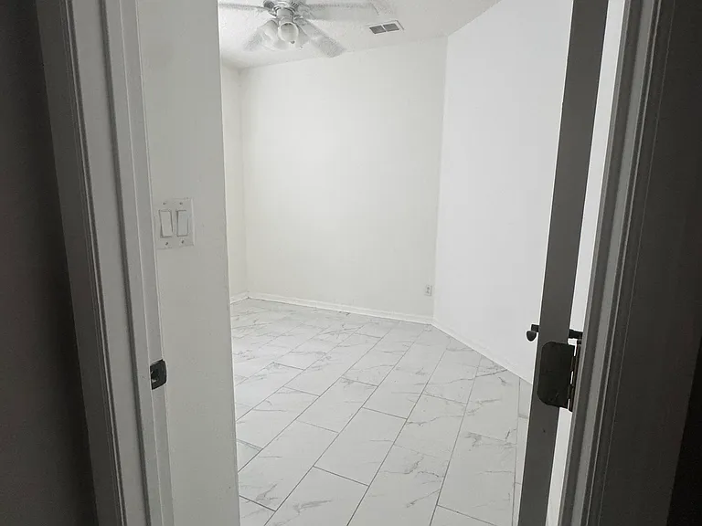 577 Vicks Landing Dr — Photo 11