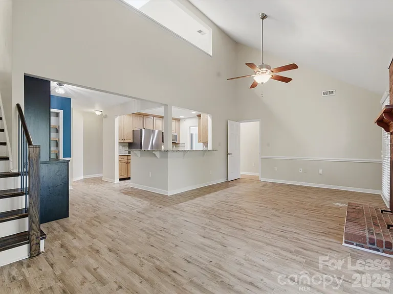 9437 Fairmead Dr — Photo 22