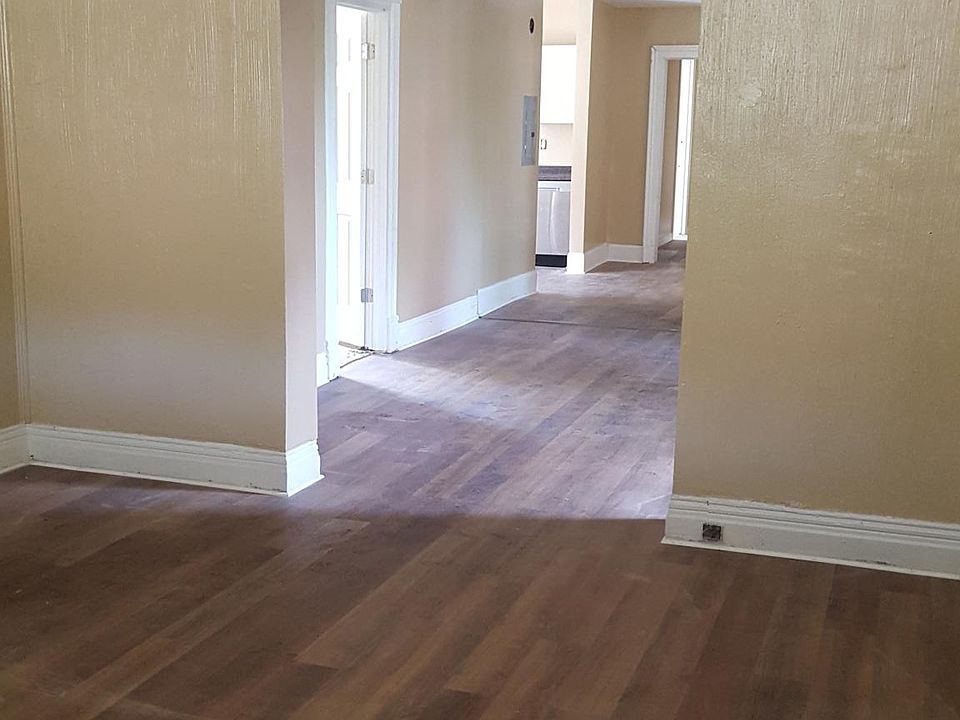 1st image of 24 Clay St