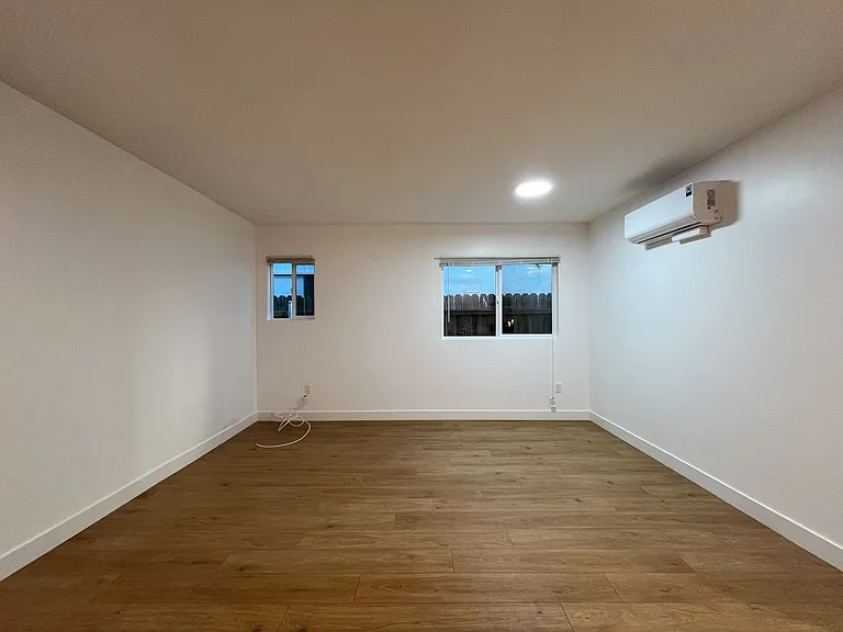 1034 Magnolia Ave — Photo 13