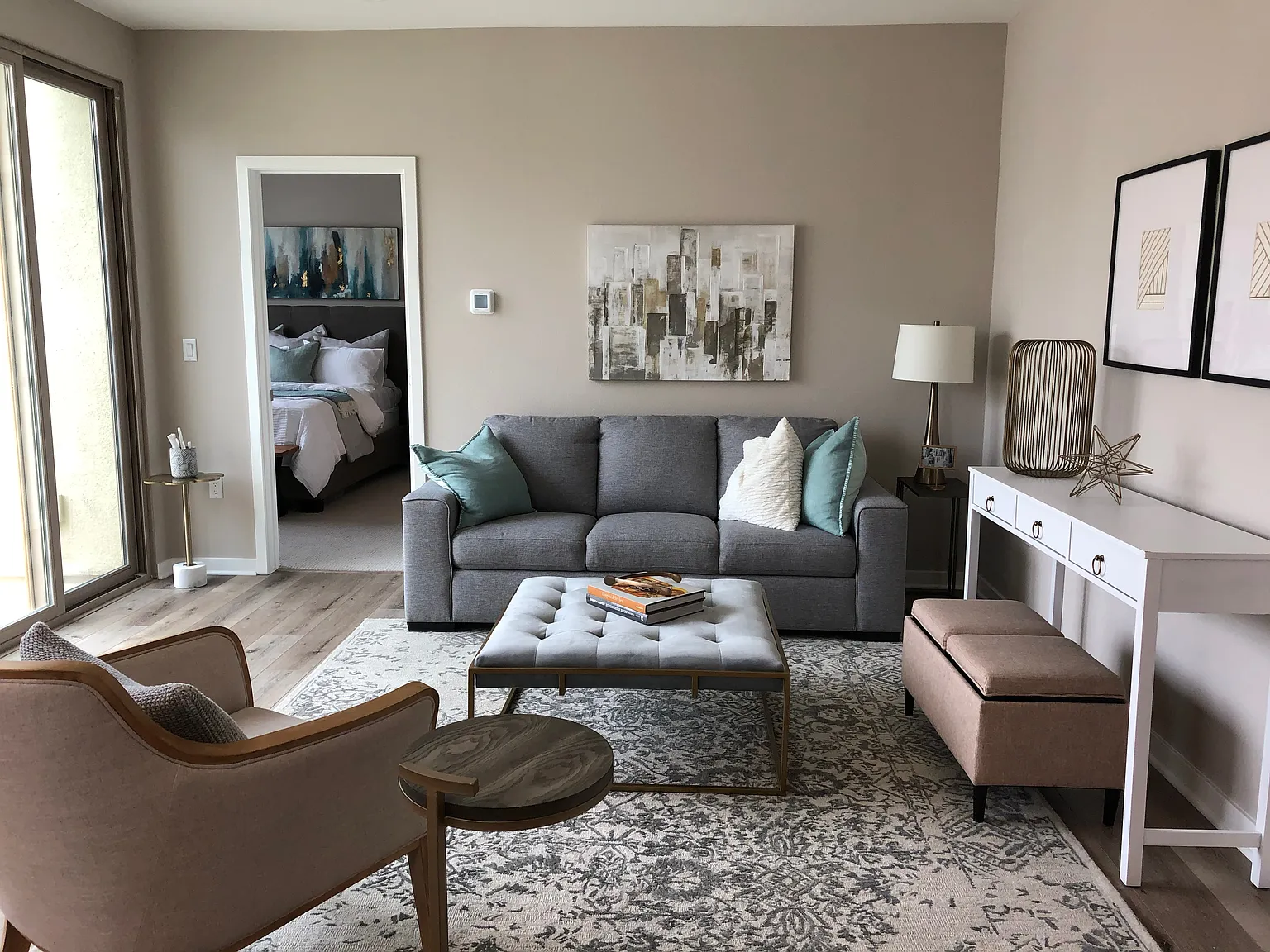 1 bed, 707 sqft, $3,100 — Photo 3