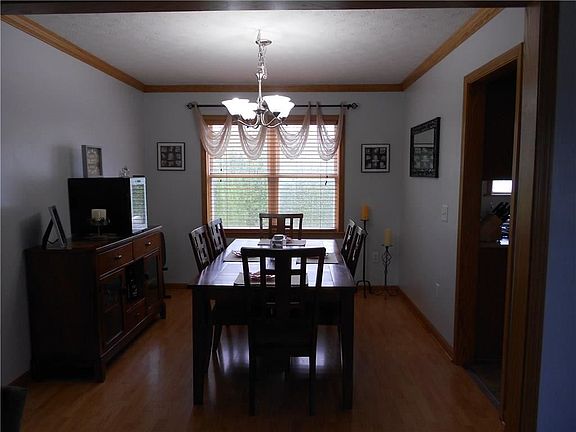 4th image of 2 Connies Ln