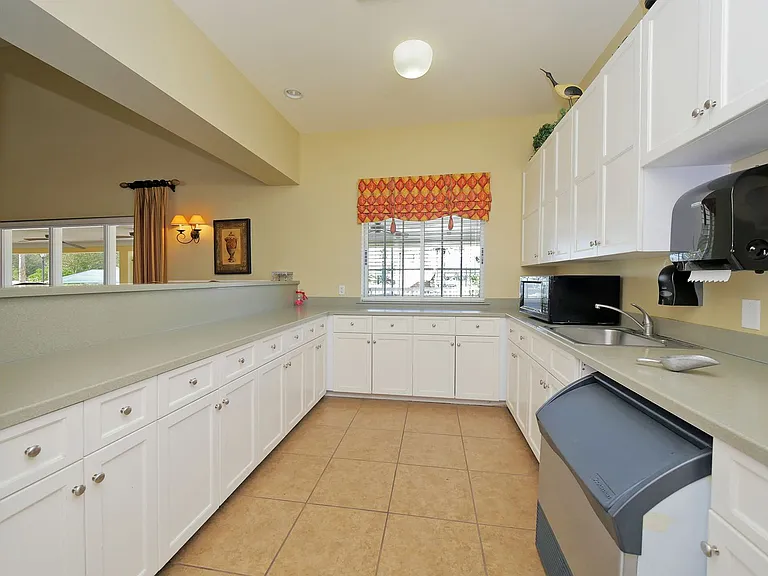 6119 Bartram Village Dr — Photo 53