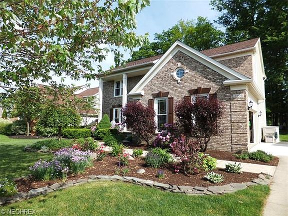 2nd image of 2806 Myrick Ln