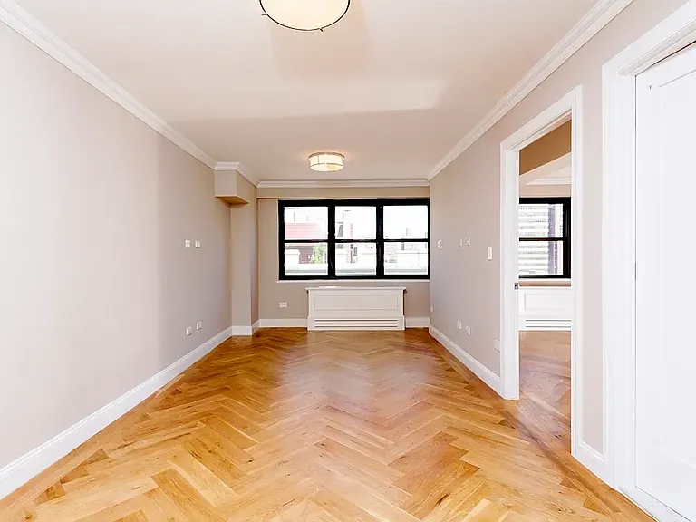 160 E 88th St #15C — Photo 5