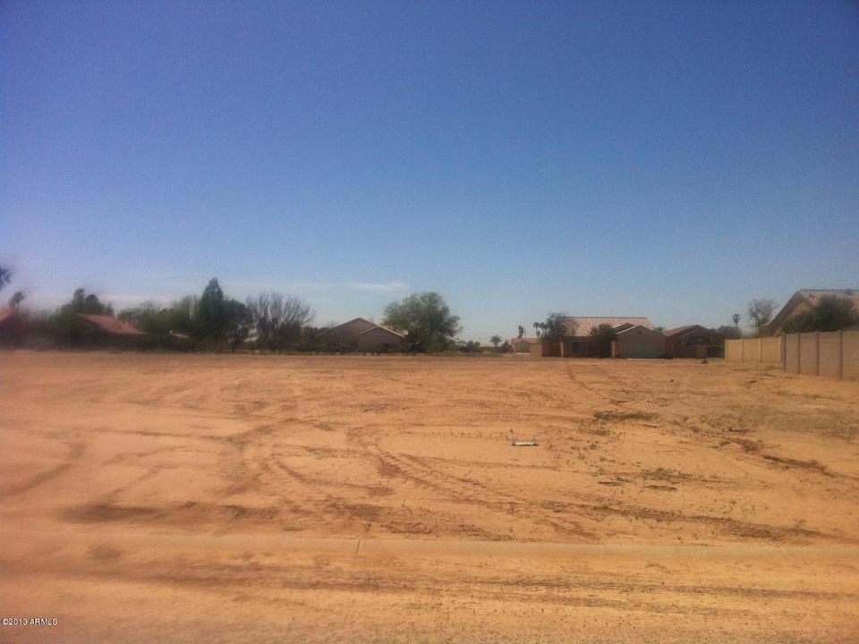 1st image of 10631 W Arivaca Dr