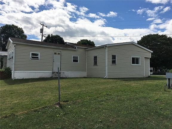3rd image of 30 Alice Ln