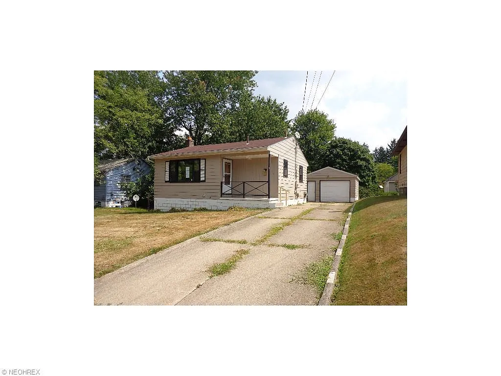 641 Madison Ave photo 1