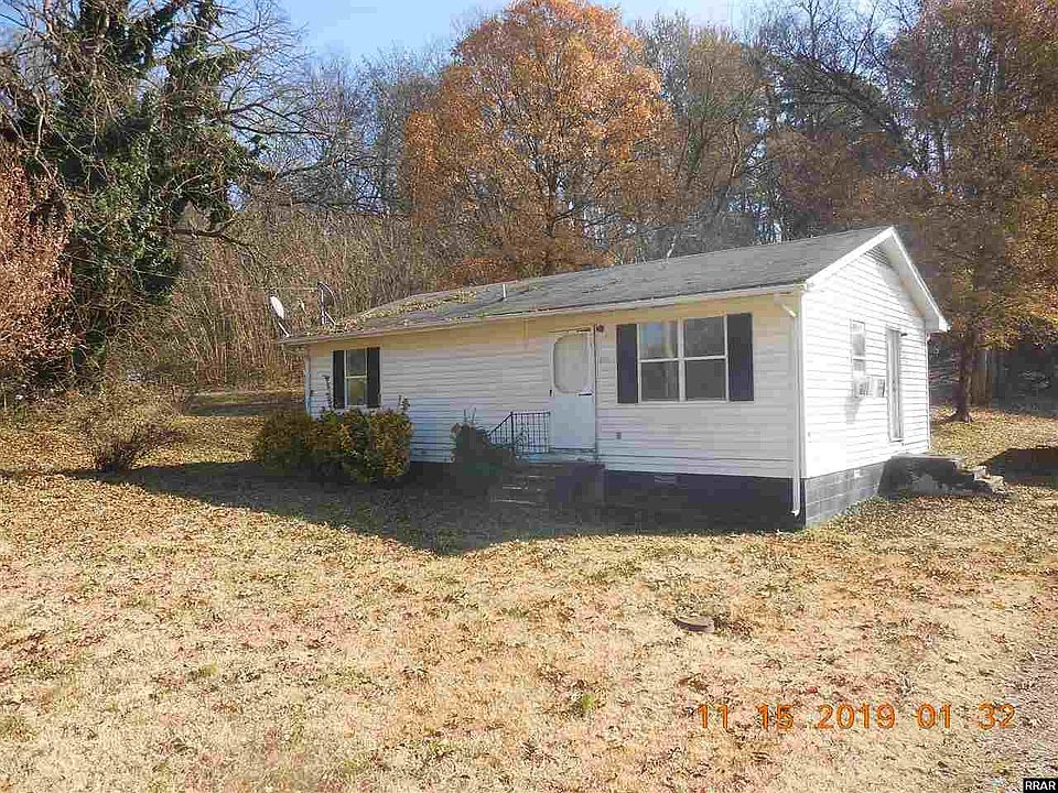 1st image of 808 Steve Fields Dr