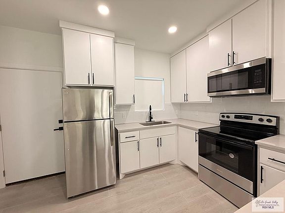 5th image of 4915 Alexa Rd
