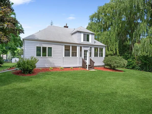 6240 Lynwood Blvd, Mound, MN 55364